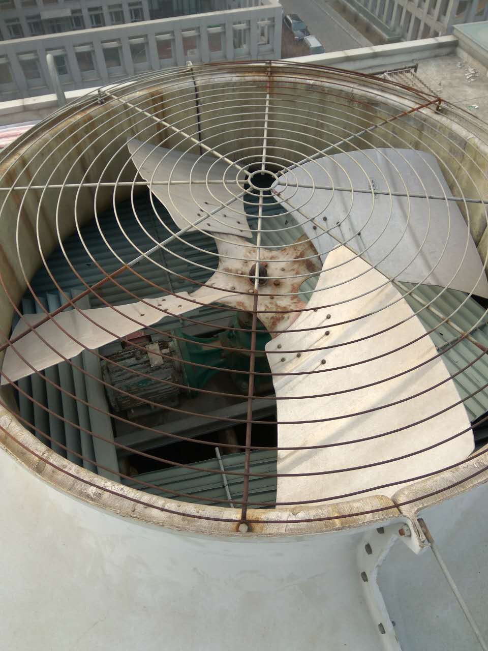 溴化鋰制冷機(jī)冷卻塔